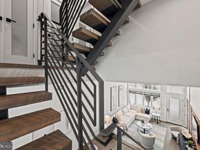 2106 Spring Street, Philadelphia PA 19103