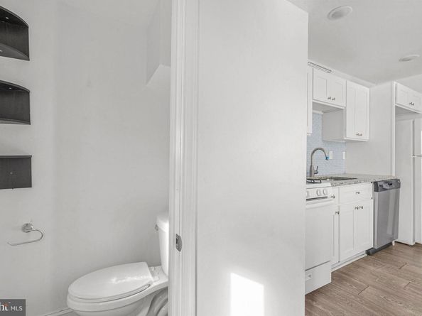 1652 S Lecount Street, Philadelphia PA 19145