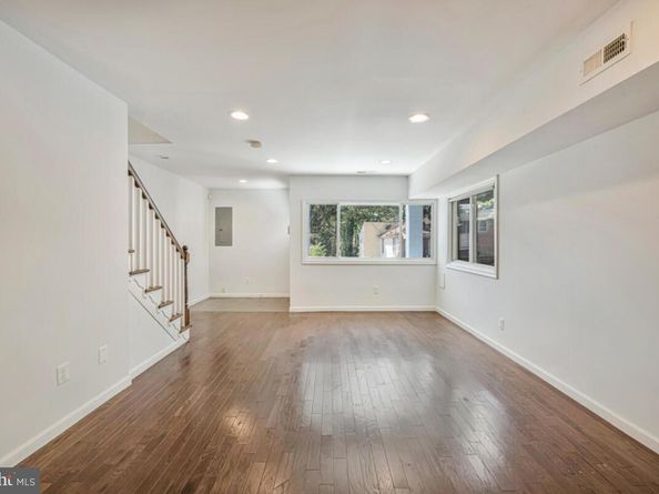 5318 Jay Street NE, Washington DC 20019