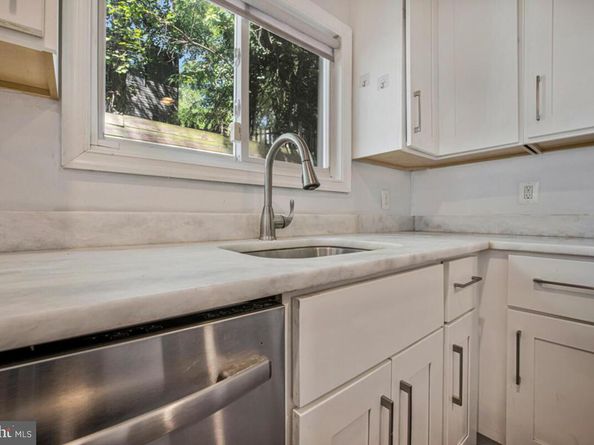 5318 Jay Street NE, Washington DC 20019