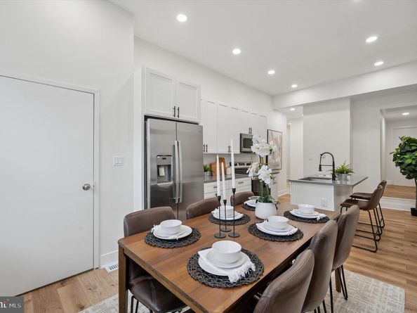 1145 S 15TH Street, Philadelphia PA 19146