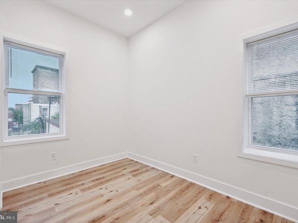 1145 S 15TH Street, Philadelphia PA 19146