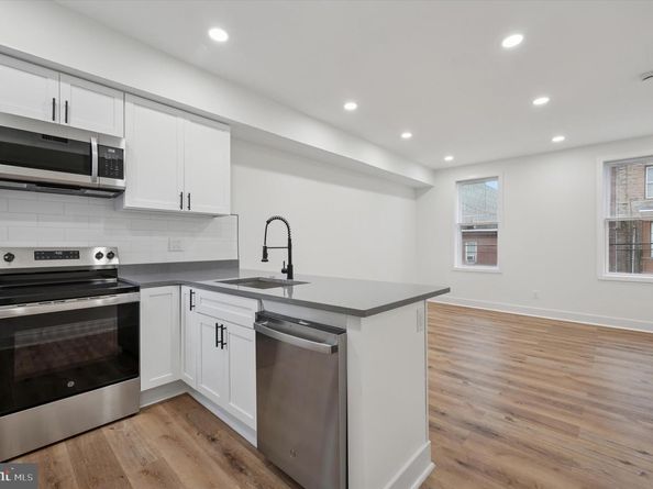 1145 S 15TH Street, Philadelphia PA 19146