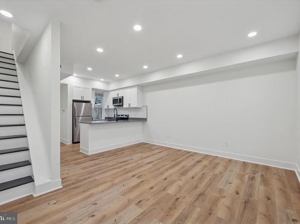 1145 S 15TH Street, Philadelphia PA 19146