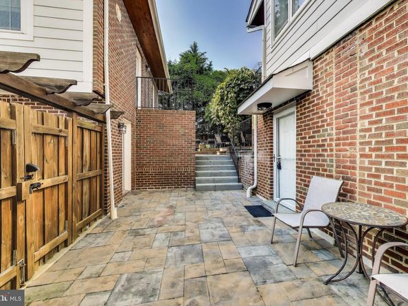 3100 N Glebe Road, Arlington VA 22207