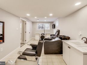 3100 N Glebe Road, Arlington VA 22207