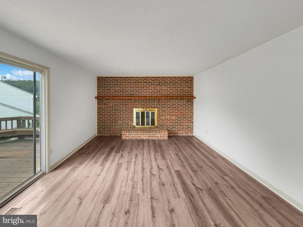 2007 Jonathan Drive, Sterling VA 20164