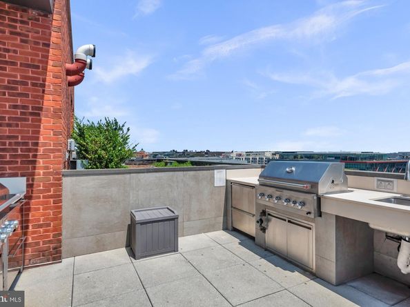 1211 Van Street SE 1014, Washington DC 20003