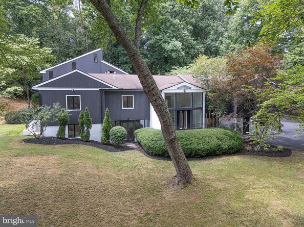 117 W Possum Hollow Road, Rose Valley PA 19086