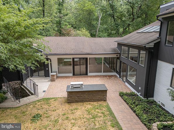 117 W Possum Hollow Road, Rose Valley PA 19086
