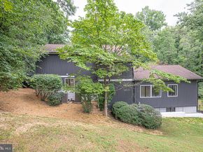 117 W Possum Hollow Road, Rose Valley PA 19086