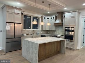 739 S Roberts Road, Bryn Mawr PA 19010