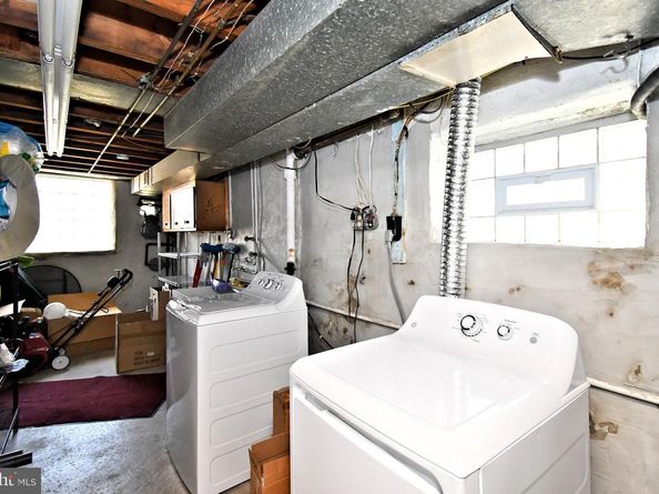 9962 Woodfern Road, Philadelphia PA 19115