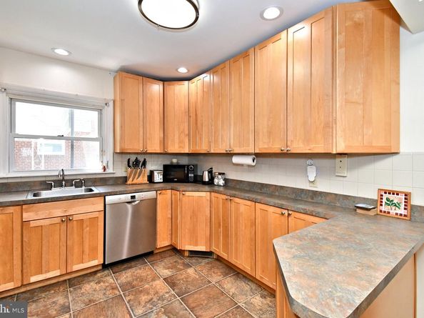 9962 Woodfern Road, Philadelphia PA 19115