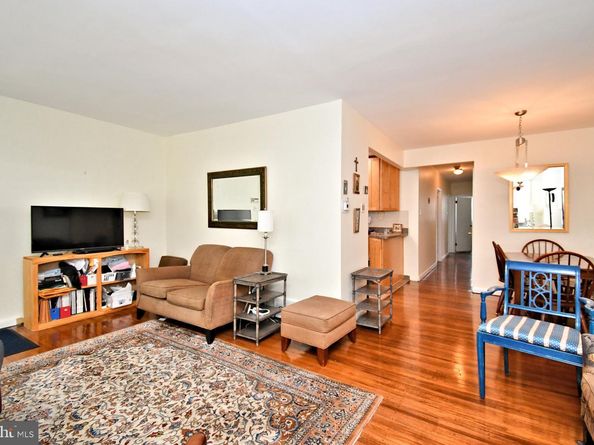 9962 Woodfern Road, Philadelphia PA 19115