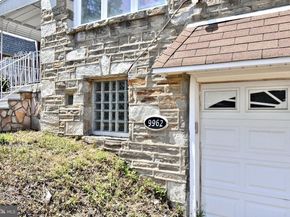 9962 Woodfern Road, Philadelphia PA 19115