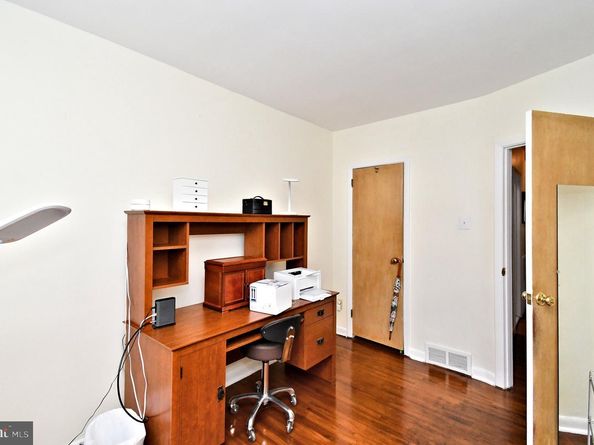 9962 Woodfern Road, Philadelphia PA 19115