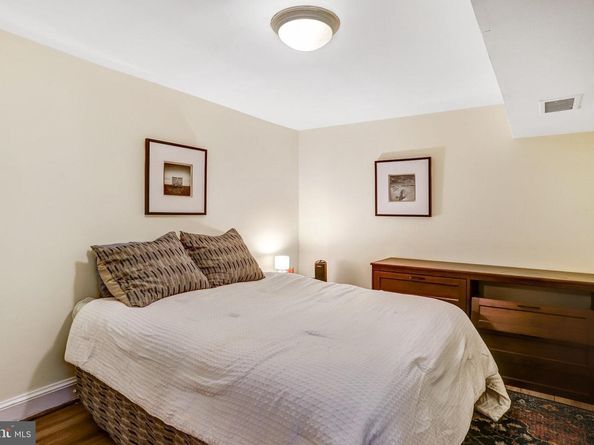 1430 Swann NW, Washington DC 20009