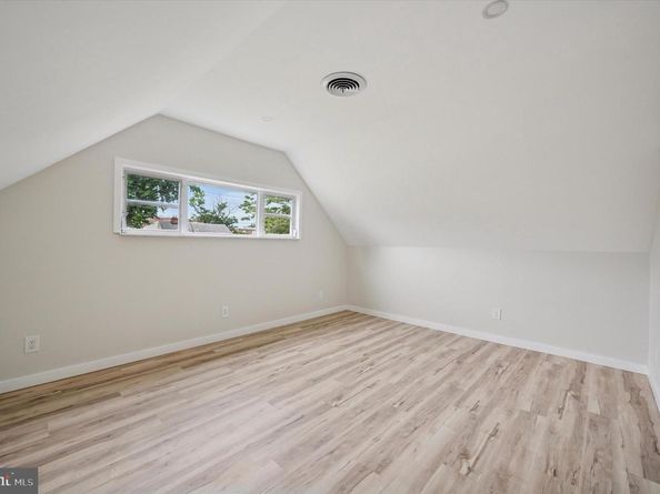 727 Sherrie Road, Philadelphia PA 19115