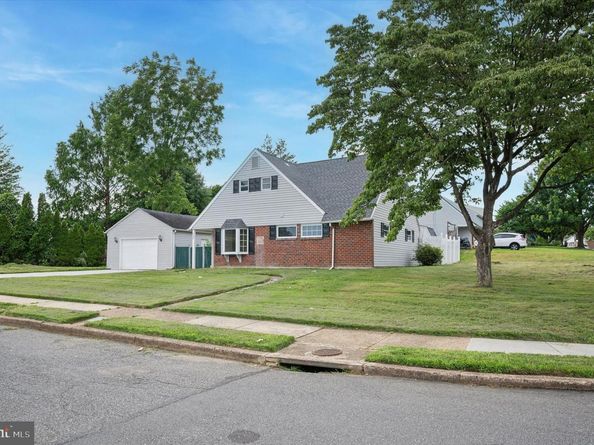 727 Sherrie Road, Philadelphia PA 19115