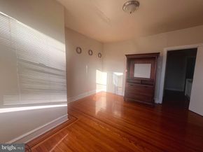 1735 N Peach Street, Philadelphia PA 19131