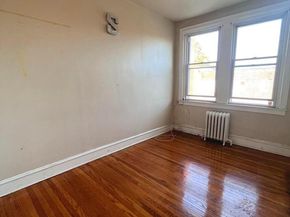 1735 N Peach Street, Philadelphia PA 19131