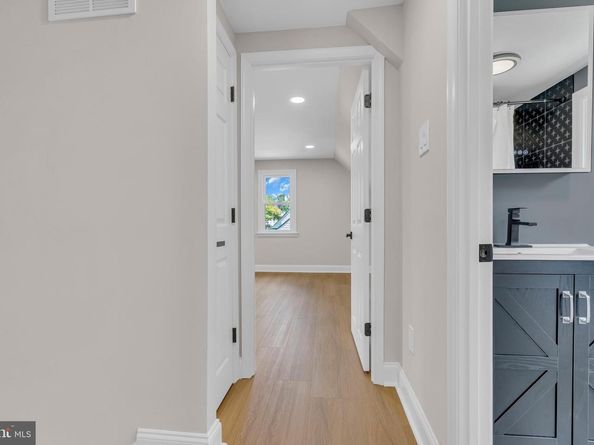 3175 Kathy Lane, Huntingdon Valley PA 19006