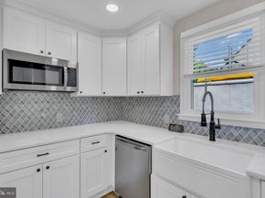 3175 Kathy Lane, Huntingdon Valley PA 19006