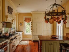 146 E Court Street, Doylestown PA 18901