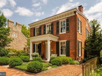 146 E Court Street