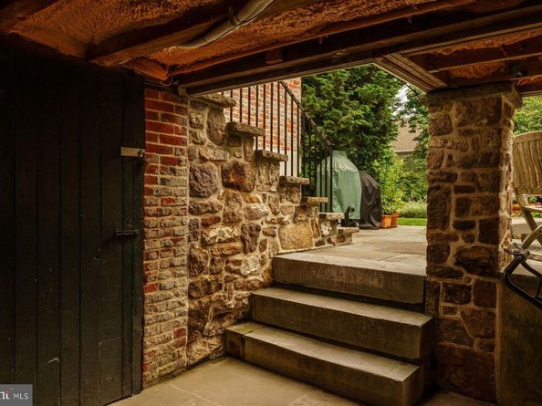 146 E Court Street, Doylestown PA 18901