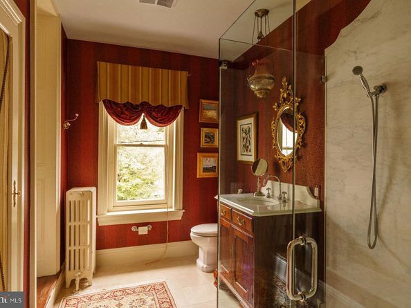 146 E Court Street, Doylestown PA 18901