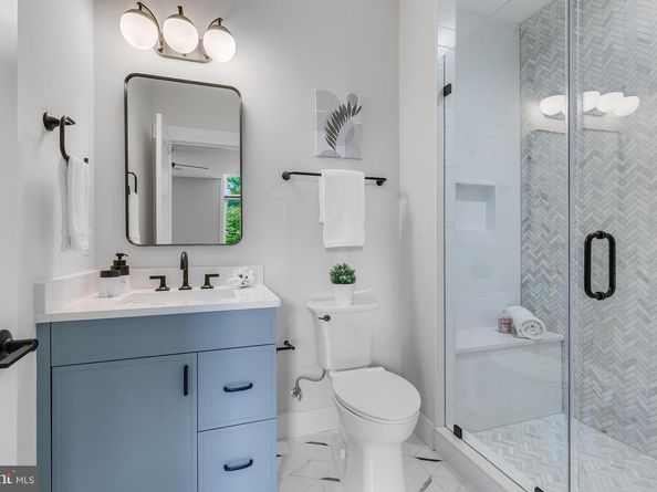 6001 Balsam Drive, Mclean VA 22101