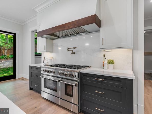 6001 Balsam Drive, Mclean VA 22101
