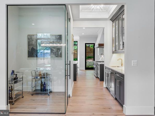 6001 Balsam Drive, Mclean VA 22101