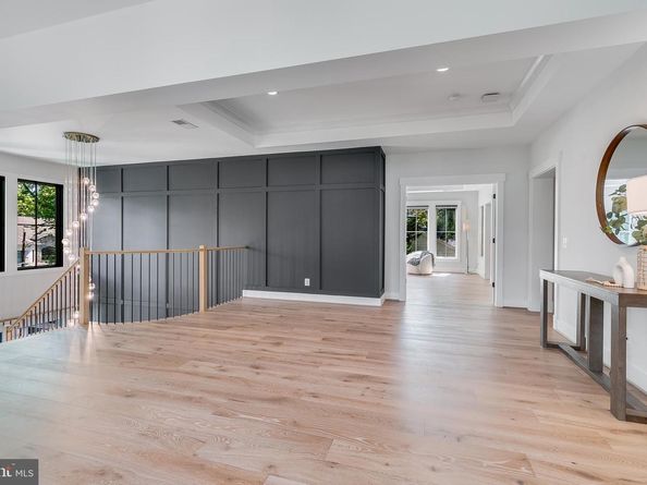 6001 Balsam Drive, Mclean VA 22101