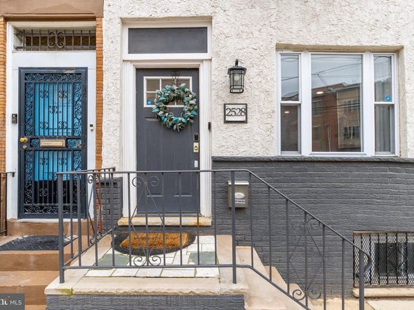 2528 Carpenter Street, Philadelphia PA 19146