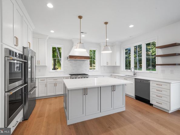 2261 Valley Road, Huntingdon Valley PA 19006