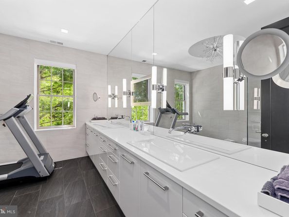 1412 34TH Street NW, Washington DC 20007