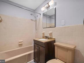 1525 S George Mason Drive S 20, Arlington VA 22204