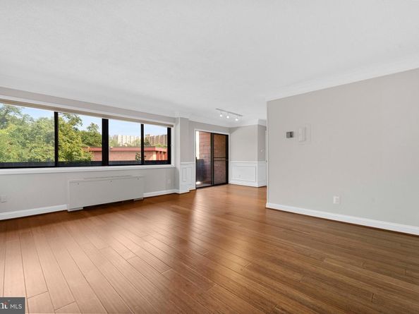 1525 S George Mason Drive S 20, Arlington VA 22204