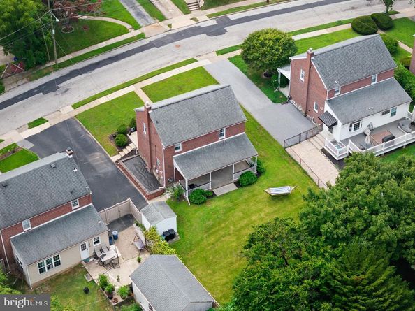 353 Kirks Lane, Drexel Hill PA 19026