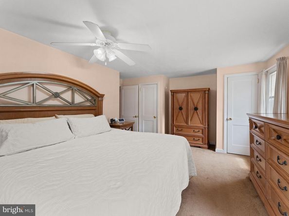 353 Kirks Lane, Drexel Hill PA 19026