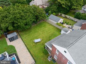 353 Kirks Lane, Drexel Hill PA 19026