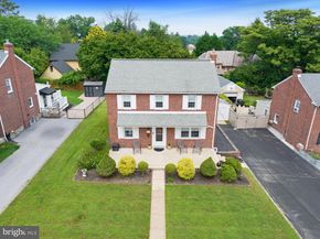 353 Kirks Lane, Drexel Hill PA 19026