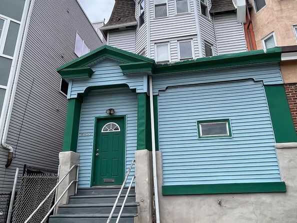 4827 Baltimore Avenue, Philadelphia PA 19143