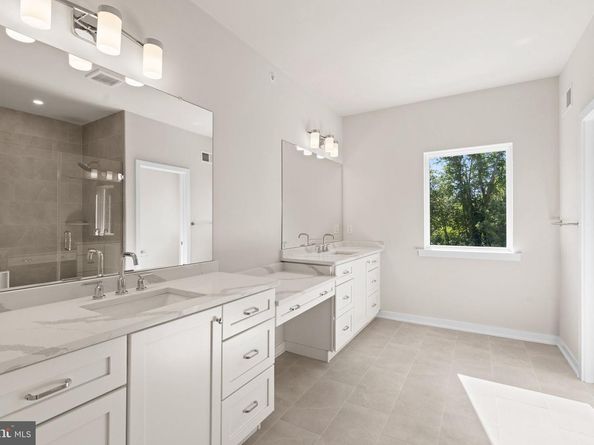 115 River Trail Circle, King Of Prussia PA 19406