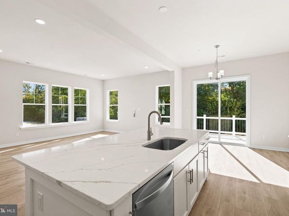 115 River Trail Circle, King Of Prussia PA 19406