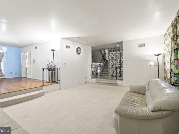 221 Marco Road, Elkins Park PA 19027