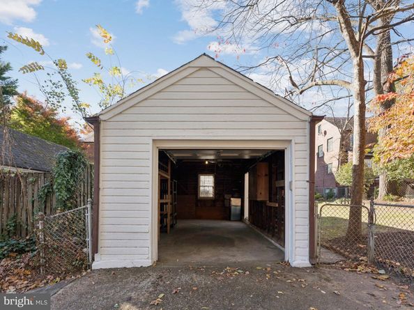 4821 45TH Street NW, Washington DC 20016